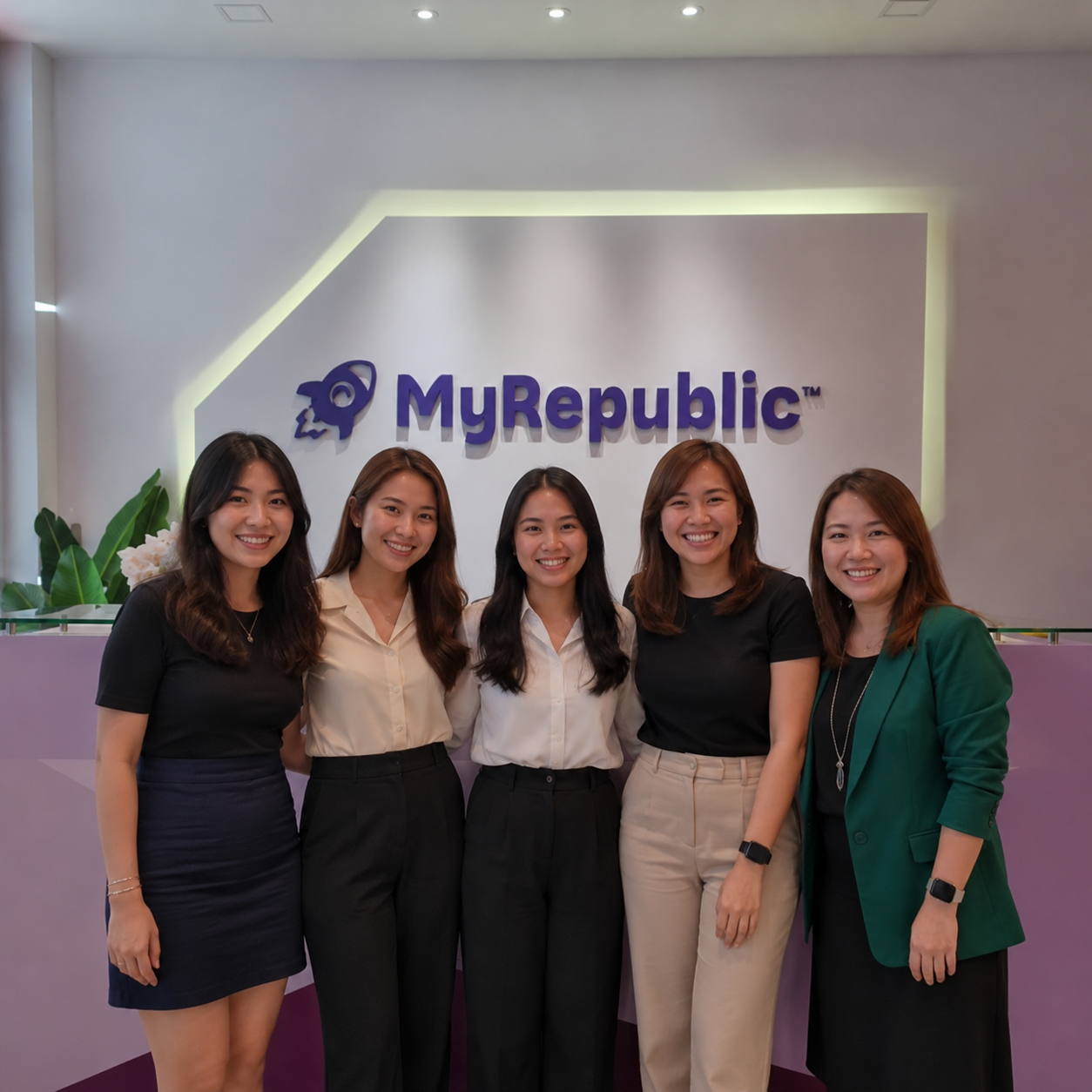 The MyRepublic Broadband customer operations team at the Singapore office.